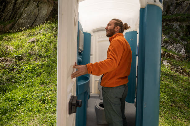 Best Porta potty delivery and setup  in Brisbane, CA